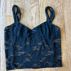 Women’s lace top size small